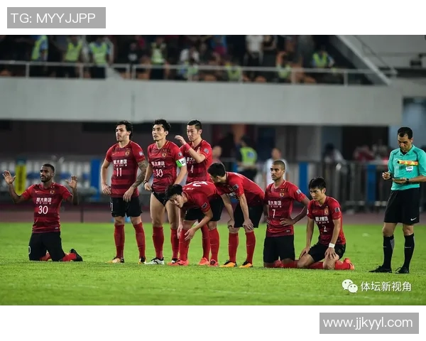 加拿大足球队球星崛起之路：从无名小卒到国际赛场的闪耀之星